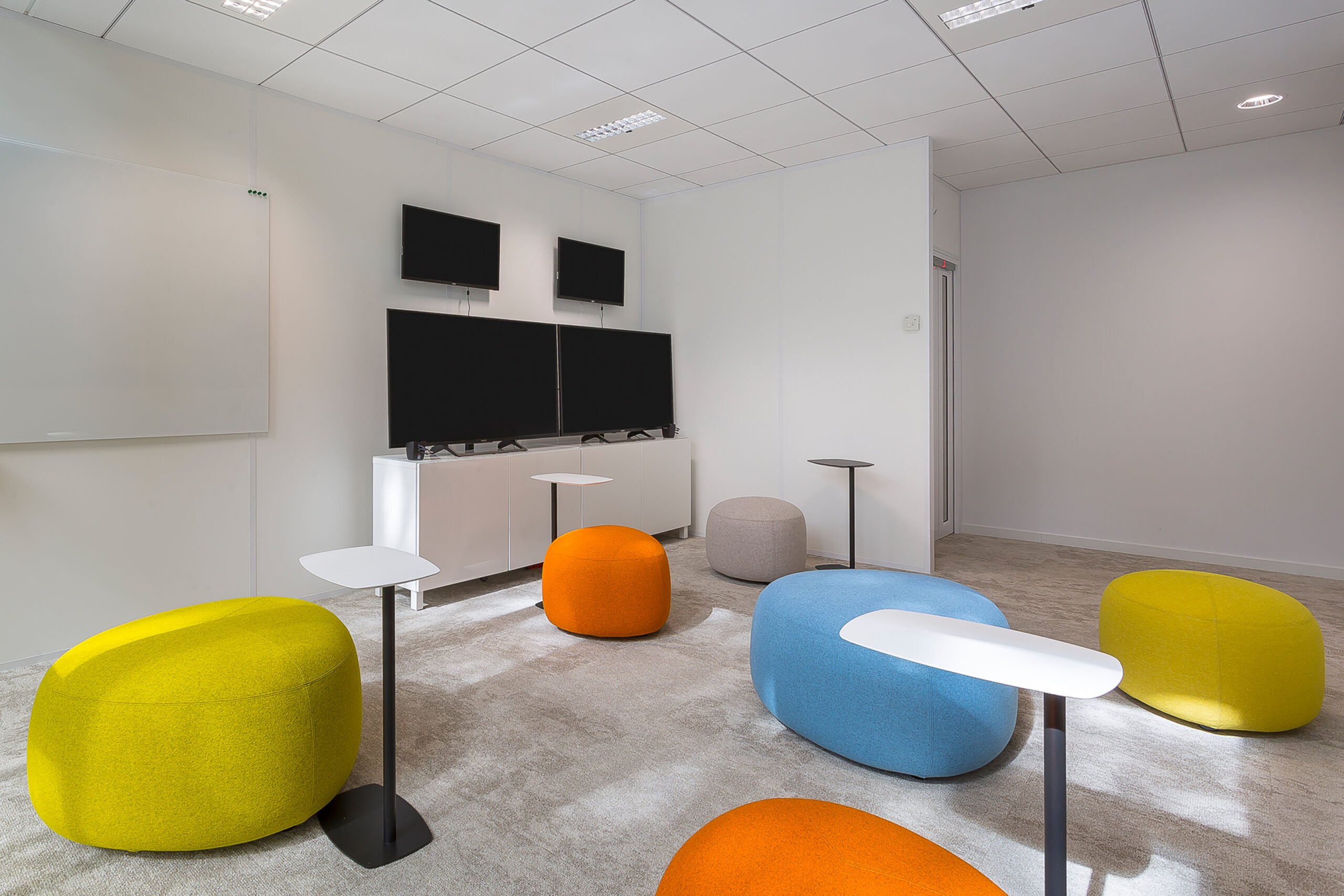 Le meilleur mobilier pour espace collaboratif professionnel - Office ...